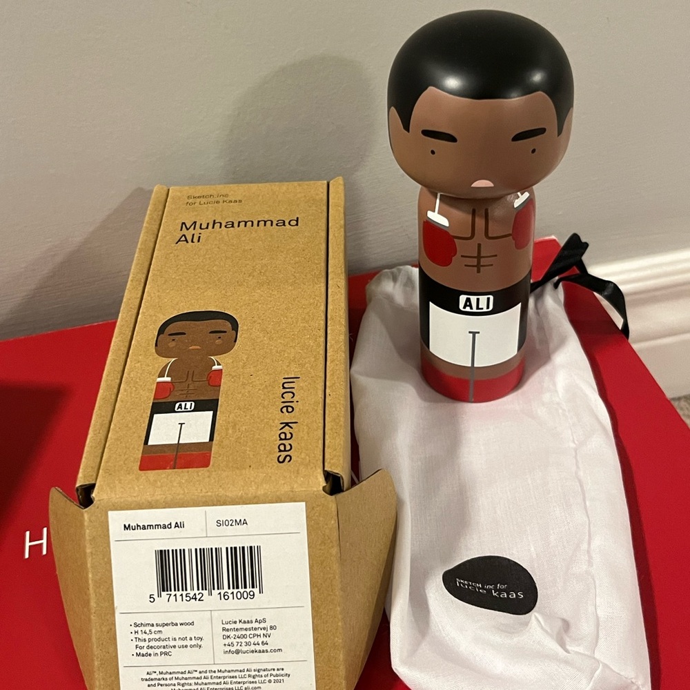 Kokeshi Doll Muhammad Ali 14.5cm BY LUCIE KAAS Brand new art wood craft in box!
